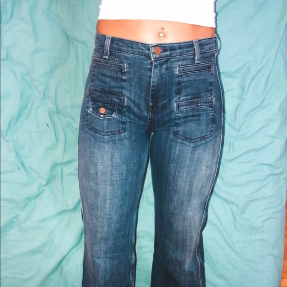 High waisted 7s for all mankind flared jeans. - Picture 2 of 4